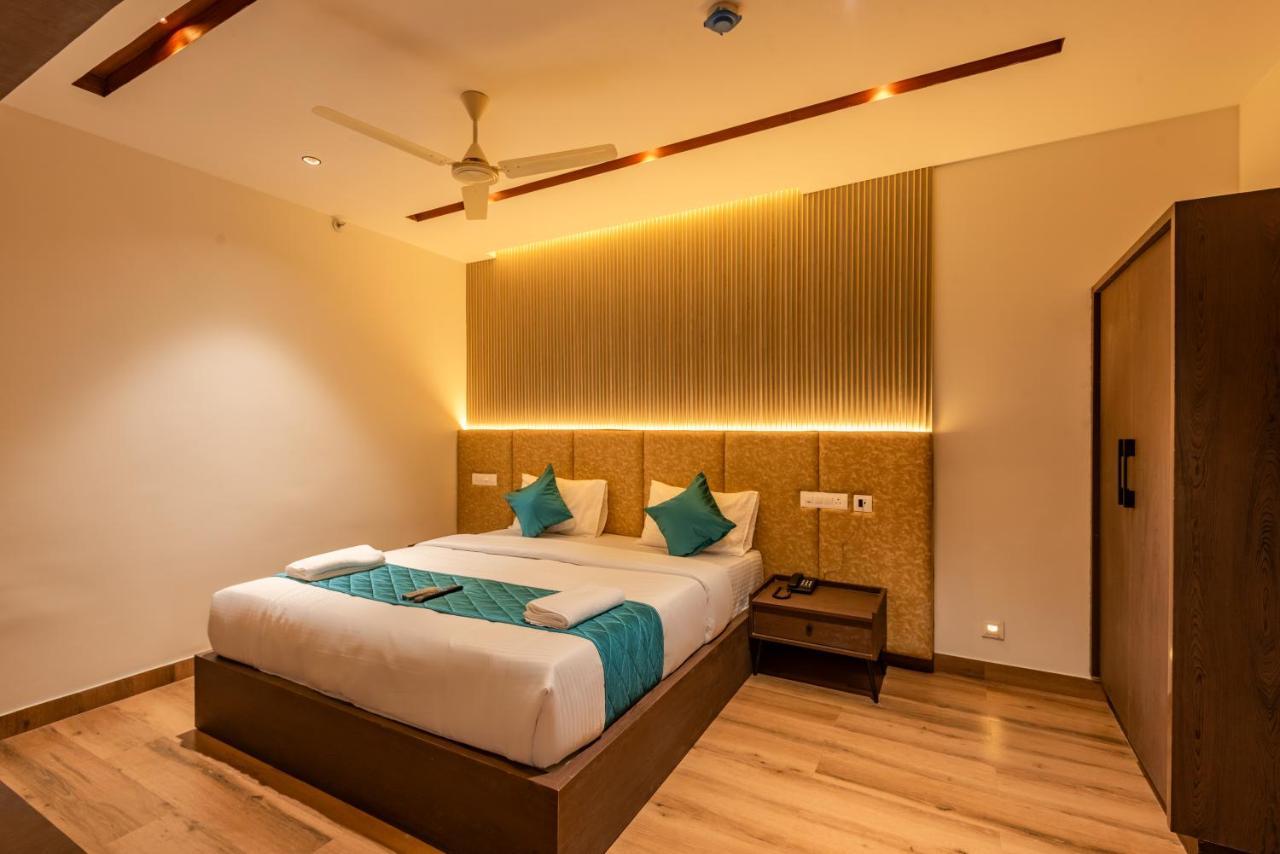 Hotel Stay Bella Кожикод Екстериор снимка