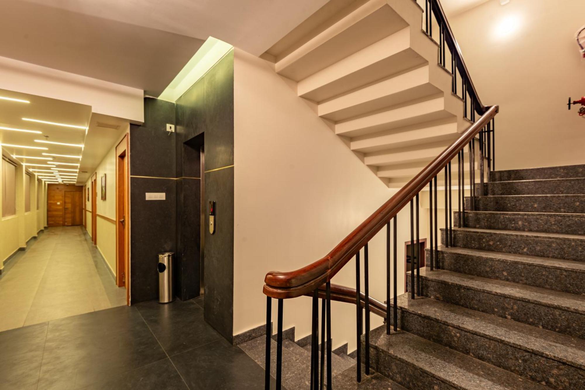 Hotel Stay Bella Кожикод Екстериор снимка