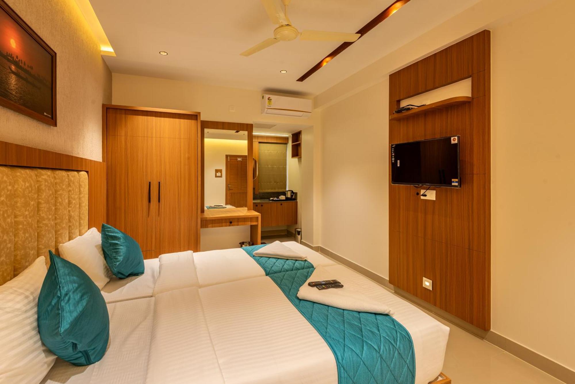 Hotel Stay Bella Кожикод Екстериор снимка